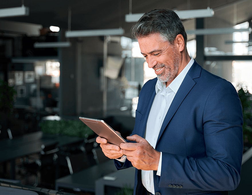 Investor-with-tablet